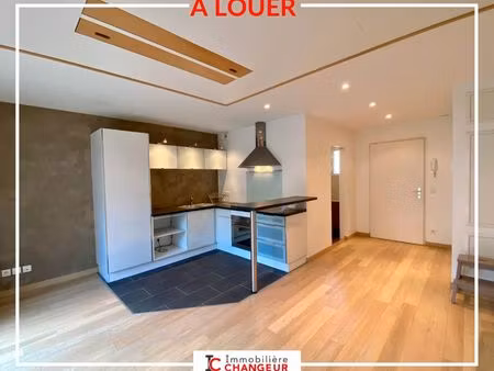 studio 1 pièce 27 m²