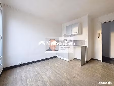 chambre 1 pièce 11 m²