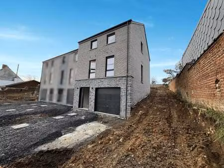 en cours de finition- idéalement située !