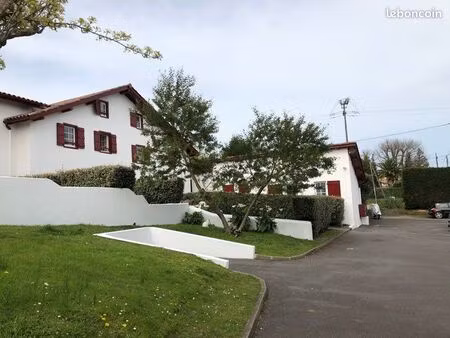 t1 bis arbonne près centre