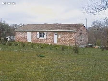 chai de 210 m² avec changement de destination en habitation approuvé par un permis de cons