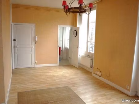 t2 libre de suite bourbon centre