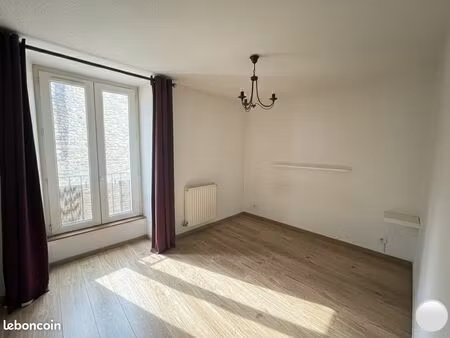 appartement f3 sécurisé   charmant