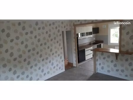 appartement 3 chambres terasse pelouse