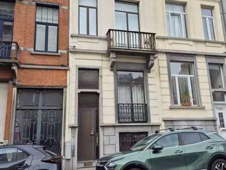 à louer – maison familiale 3 chambres avec cour