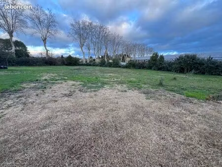 hangar 75 m² avec terrain 2 200 m² – pézenas – bail professionnel