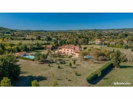 propriété familiale en dordogne