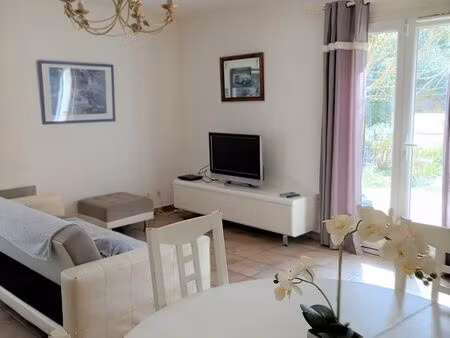 en bordure de forêt  maison de 3 pièces