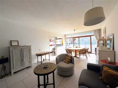 appartement 2 chambres avec balcon  garage et cave