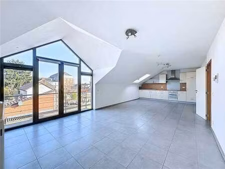 superbe appartement 2 chambres idéalement situé