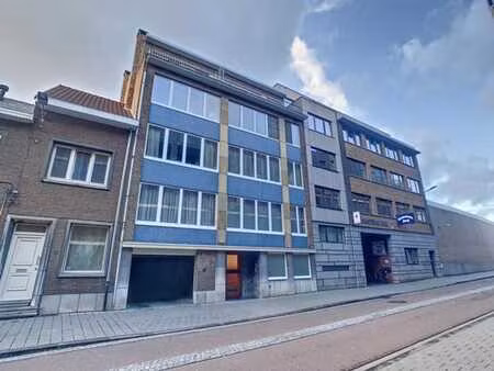 gemeubelde penthouse met twee slaapkamers in hartje leuven!