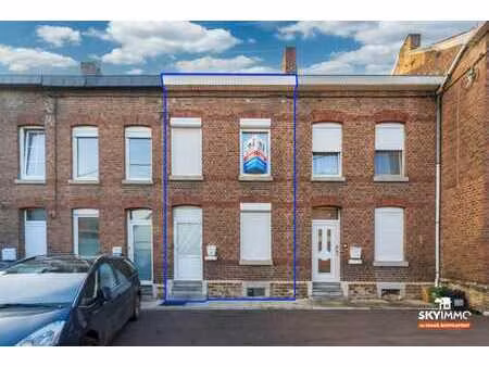 maison 4 ch- entierement renovee- beau volume-peb c