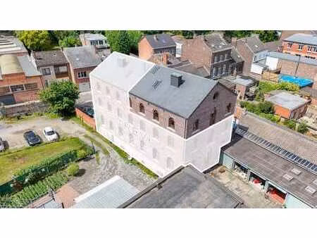 spacieux duplex à louer au centre de huy!