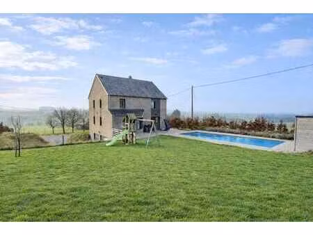 magnifique maison 3 ch avec garage  jardin et piscine