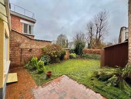 ulb/couronne - maison de 205m² avec jardin