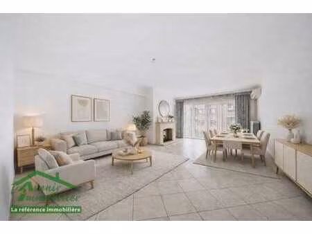 appartement lumineux 2 chambres avec garage et balcons