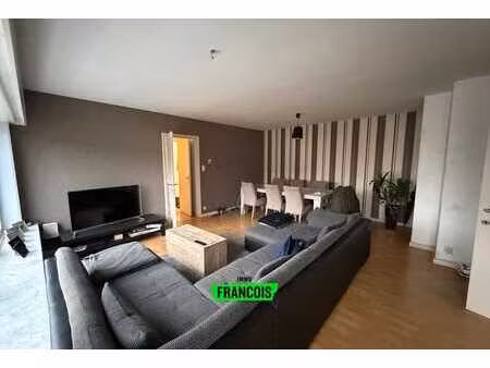 appartement met drie slaapkamers in loppem