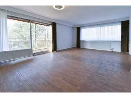 superbe 2ch. avec terrasse et garage