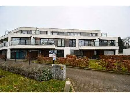 appartement met bijhorende garagebox te residentie 'kaste...