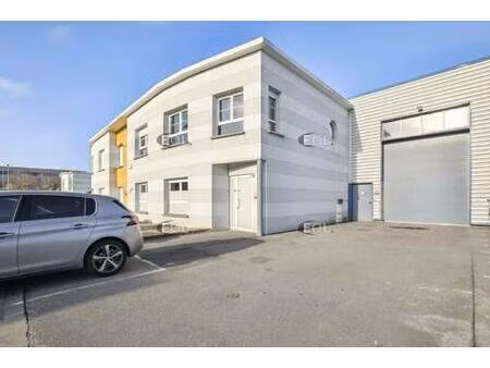 local d'activités à louer