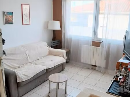 t2 récent st fons centre