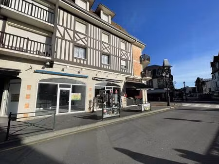 local commercial à louer