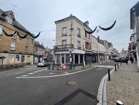 in vestiss france maxime