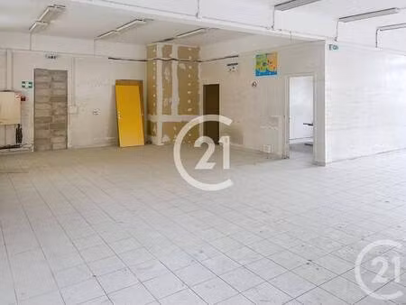 local commercial à vendre