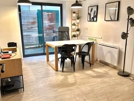 location bureau fermé 16m2 - rue de seze