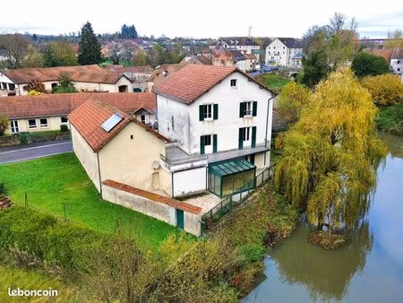 maison 6 pièces 240 m²