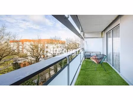 t4 avec baclon et garage