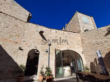 a vendre - maison historique avec piscine et garage - st gil