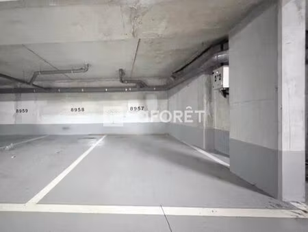 location place de stationnement