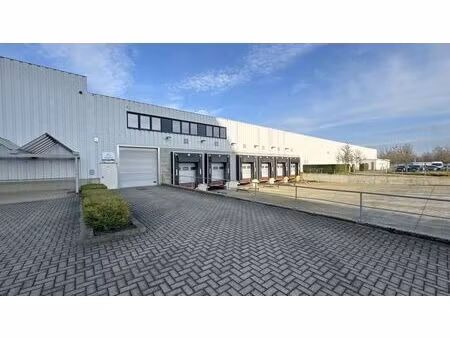 opslagruimte te huur vlakbij e19 in kontich