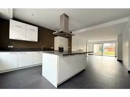 location maison  m² t-4 à armentières  1 180 €