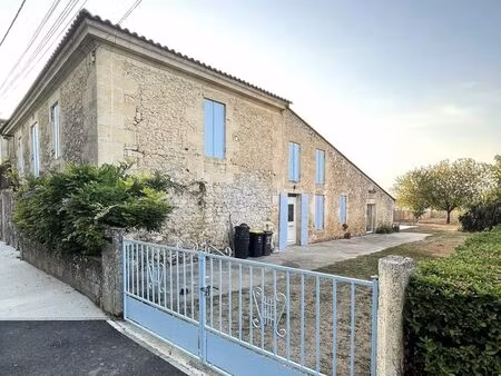 maison 8 pièces 224 m²