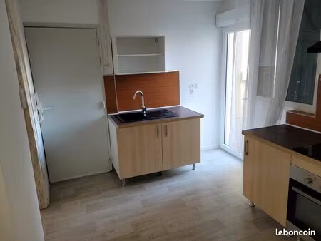 t2 à louer centre ville lavaur