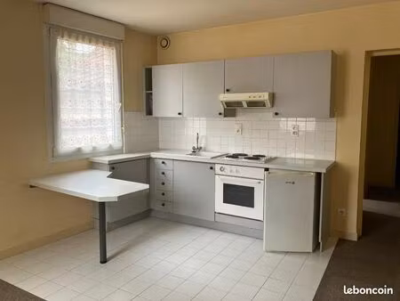 2 pièces centre ville saulieu - 45 m2