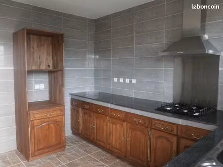 f4 en quartier résidentiel