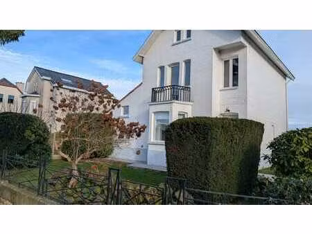 maison de serriste 4 chambres et 2 salles de douche