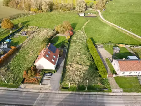 ruime bouwgrond voor een vrijstaande woning in het gezell...