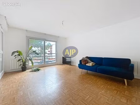 appartement 3 pièces 75 m²