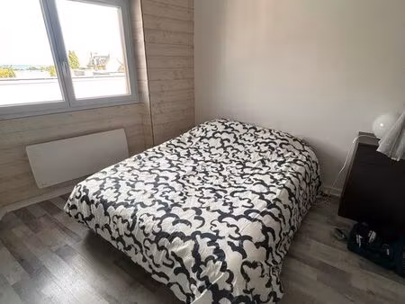 grand studio meublé vue mer