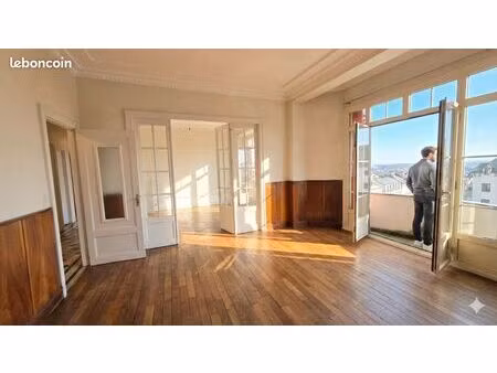 à louer – superbe appartement t3 (ou grand t2) – centre-ville