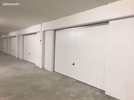 tarnos grand garage en sous sol residence le bastian