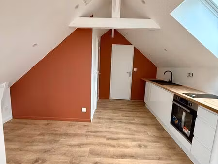 t1bis meublé refait à neuf - dinan centre
