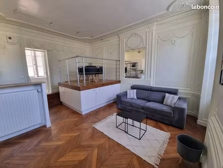 joli studio en centre ville de dreux