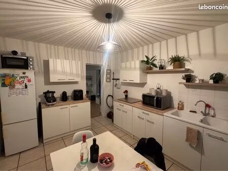 appartement t4 60 m2 avec jardin plus parking situé à ouroux sur saône