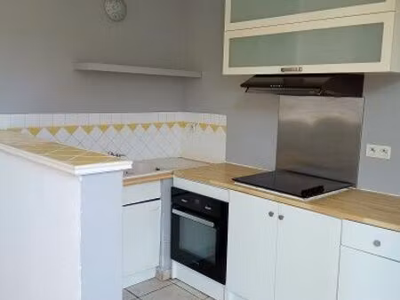 loue t2 35m2 avec parking