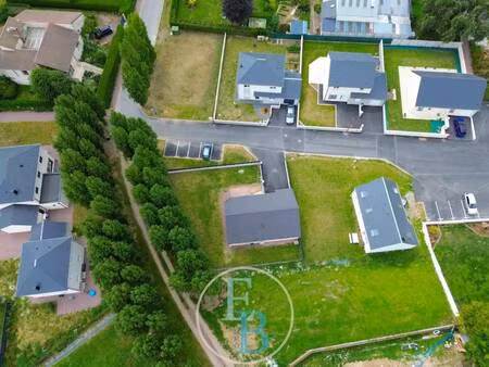 terrain constructible viabilisé à vendre